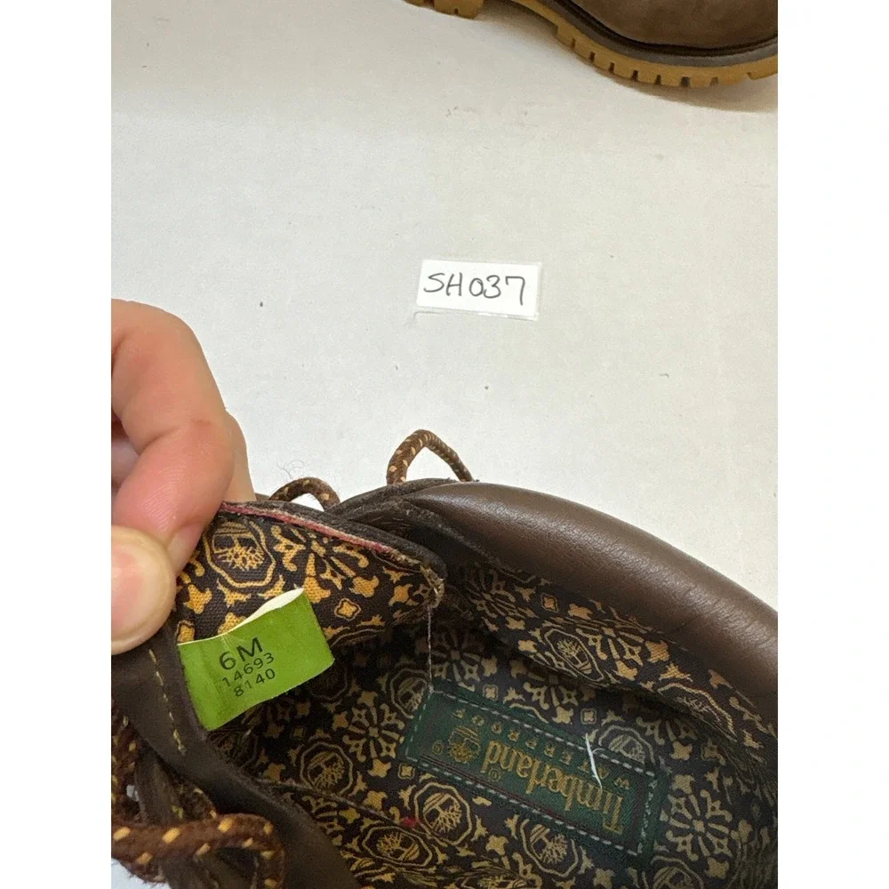 Timberland boots size 6M‎ brown waterproof